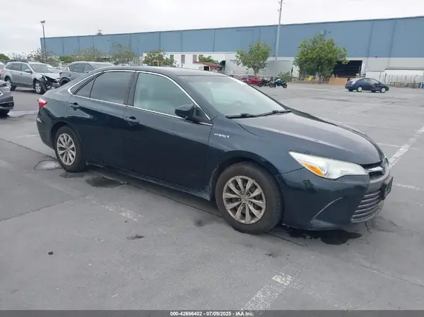 4T1BD1FK8GU191029 2016 TOYOTA CAMRY - Image 1