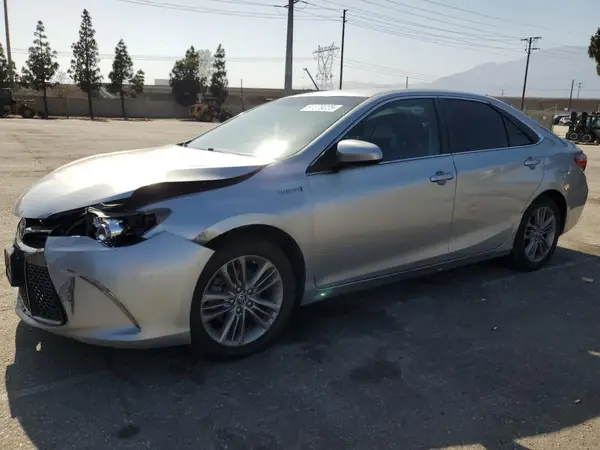 4T1BD1FK8GU192908 2016 TOYOTA CAMRY - Image 1