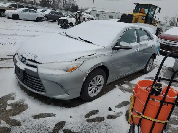 4T1BD1FK8GU193749 2016 TOYOTA CAMRY - Image 1