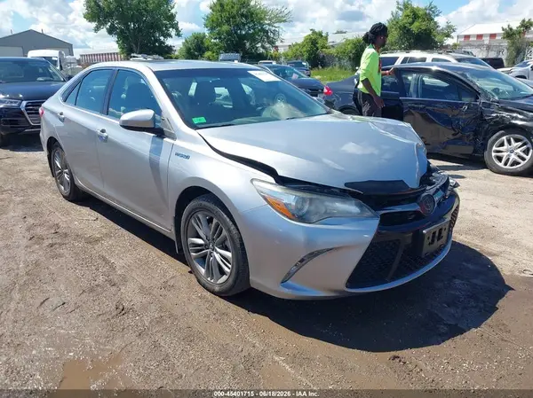 4T1BD1FK8GU195663 2016 TOYOTA CAMRY - Image 1