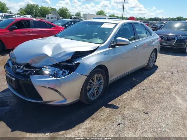 4T1BD1FK8GU195663 2016 TOYOTA CAMRY - Image 2