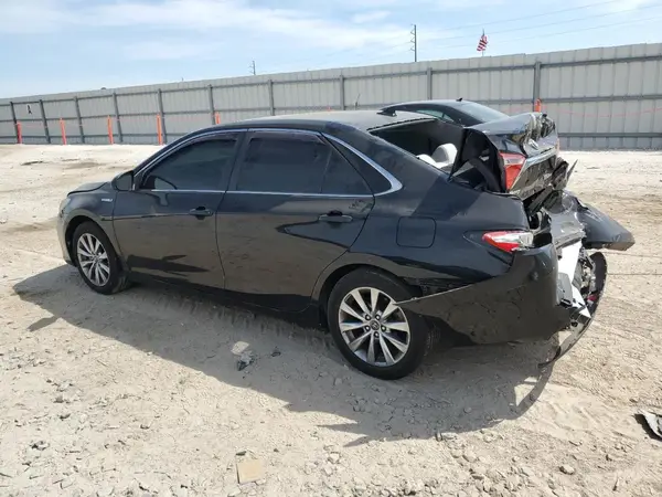 4T1BD1FK8GU195985 2016 TOYOTA CAMRY - Image 2