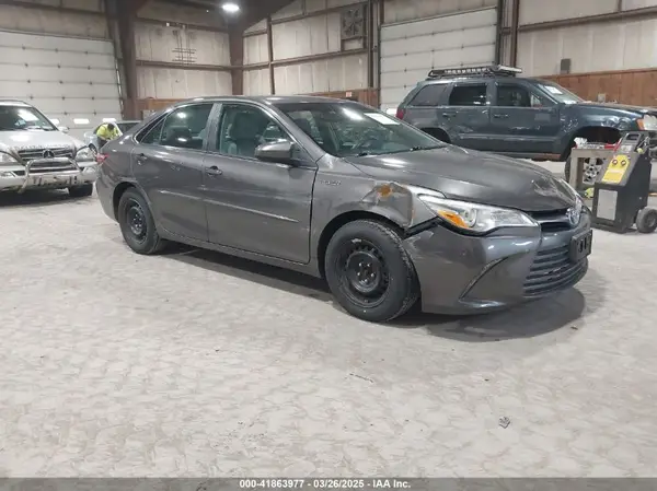 4T1BD1FK8HU203455 2017 TOYOTA CAMRY - Image 1