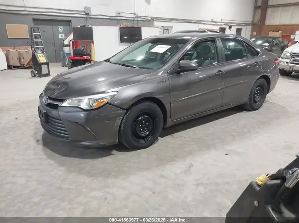 4T1BD1FK8HU203455 2017 TOYOTA CAMRY - Image 2