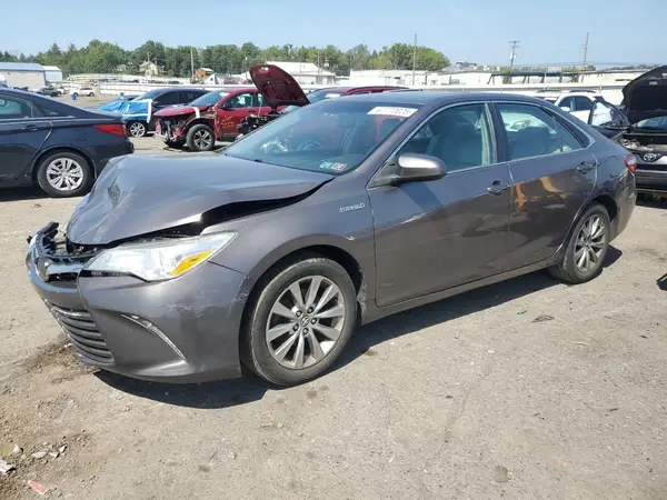 4T1BD1FK8HU204492 2017 TOYOTA CAMRY - Image 1
