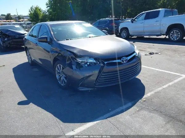 4T1BD1FK8HU204637 2017 TOYOTA CAMRY - Image 1