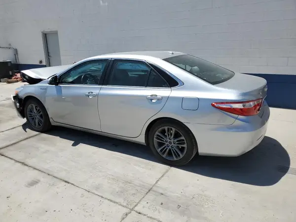 4T1BD1FK8HU205884 2017 TOYOTA CAMRY - Image 2