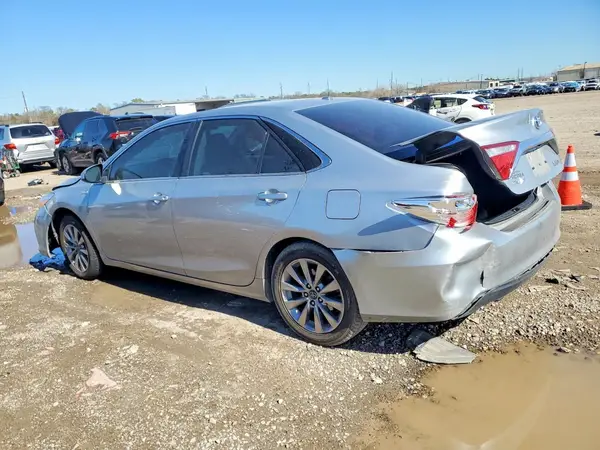 4T1BD1FK8HU208073 2017 TOYOTA CAMRY - Image 2