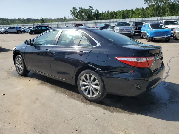 4T1BD1FK8HU215878 2017 TOYOTA CAMRY - Image 2