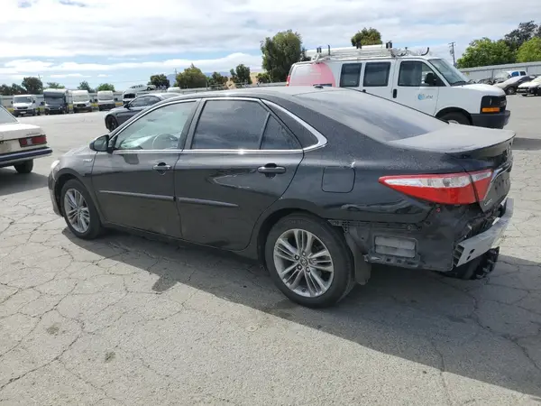 4T1BD1FK8HU221034 2017 TOYOTA CAMRY - Image 2