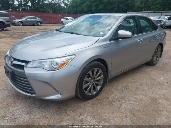 4T1BD1FK8HU222362 2017 TOYOTA CAMRY - Image 2