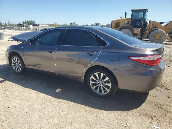 4T1BD1FK8HU226556 2017 TOYOTA CAMRY - Image 2