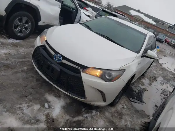 4T1BD1FK8HU227271 2017 TOYOTA CAMRY - Image 2