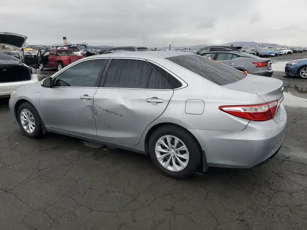4T1BD1FK9GU180430 2016 TOYOTA CAMRY - Image 2