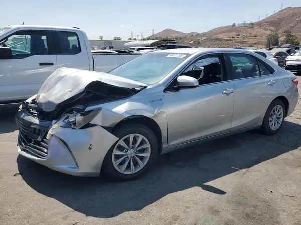 4T1BD1FK9GU180752 2016 TOYOTA CAMRY - Image 1