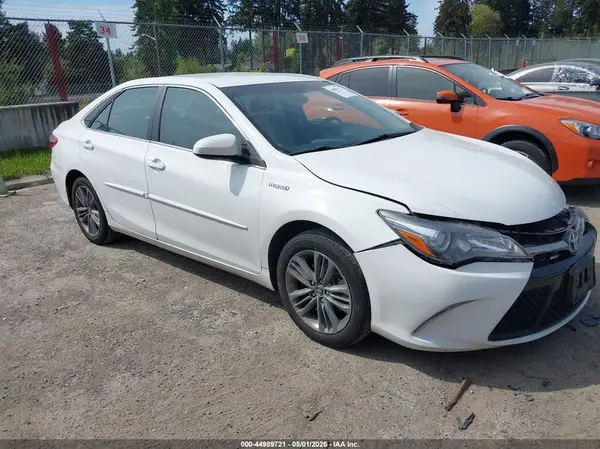 4T1BD1FK9GU181481 2016 TOYOTA CAMRY - Image 1