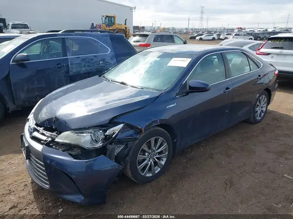 4T1BD1FK9GU186583 2016 TOYOTA CAMRY - Image 2