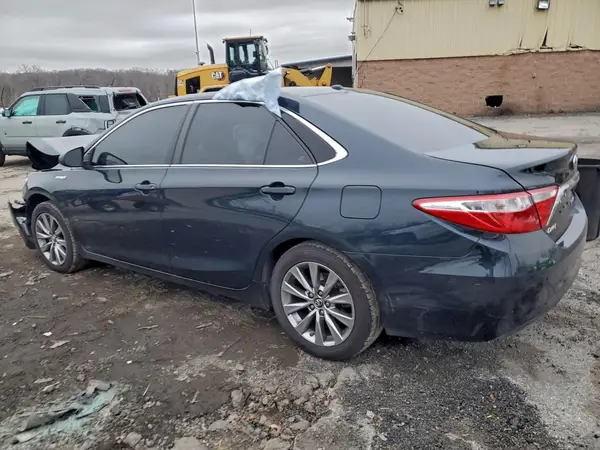 4T1BD1FK9GU189872 2016 TOYOTA CAMRY - Image 2