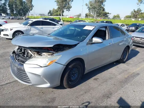 4T1BD1FK9GU190245 2016 TOYOTA CAMRY - Image 2