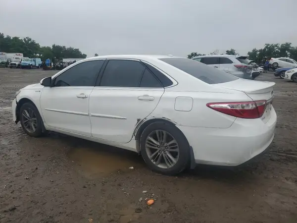 4T1BD1FK9GU195610 2016 TOYOTA CAMRY - Image 2