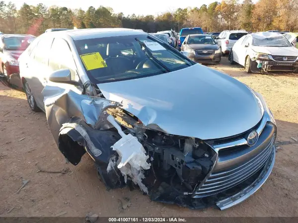 4T1BD1FK9GU196322 2016 TOYOTA CAMRY - Image 1