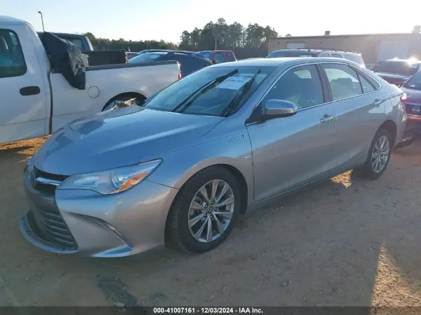 4T1BD1FK9GU196322 2016 TOYOTA CAMRY - Image 2