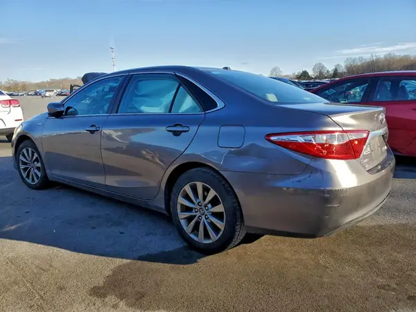 4T1BD1FK9HU201925 2017 TOYOTA CAMRY - Image 2