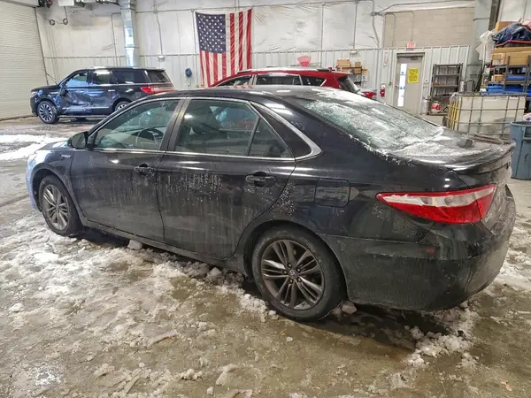 4T1BD1FK9HU202718 2017 TOYOTA CAMRY - Image 2
