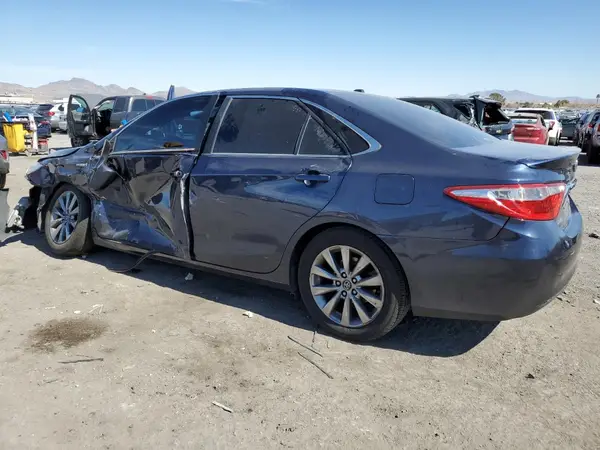 4T1BD1FK9HU202864 2017 TOYOTA CAMRY - Image 2