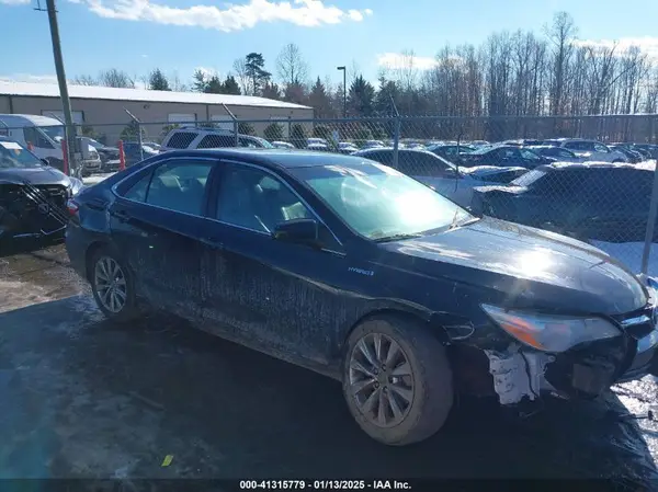 4T1BD1FK9HU203089 2017 TOYOTA CAMRY - Image 1