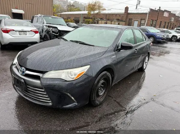 4T1BD1FK9HU205344 2017 TOYOTA CAMRY - Image 2