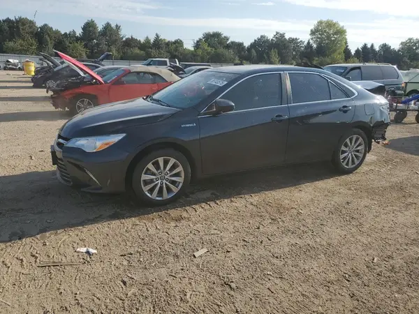 4T1BD1FK9HU209443 2017 TOYOTA CAMRY - Image 1