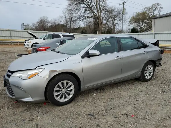 4T1BD1FK9HU210950 2017 TOYOTA CAMRY - Image 1