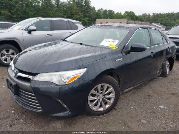 4T1BD1FK9HU211662 2017 TOYOTA CAMRY - Image 2