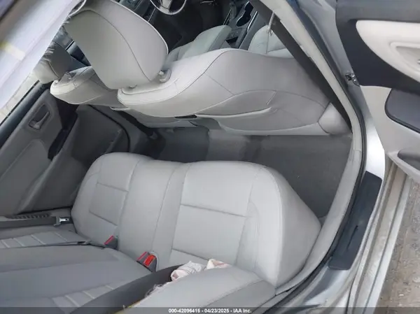 4T1BD1FK9HU213136 2017 TOYOTA CAMRY - Image 8