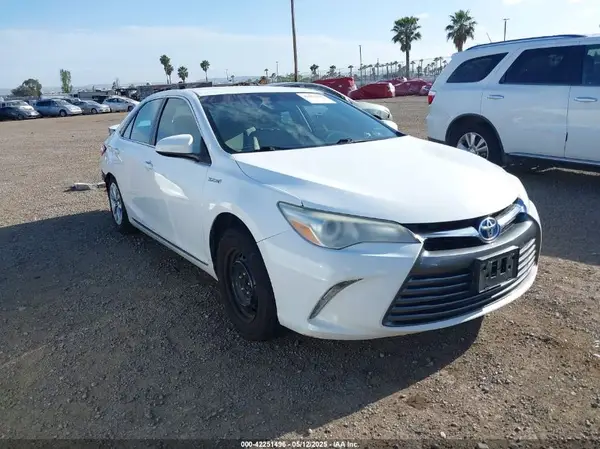 4T1BD1FK9HU216523 2017 TOYOTA CAMRY - Image 1