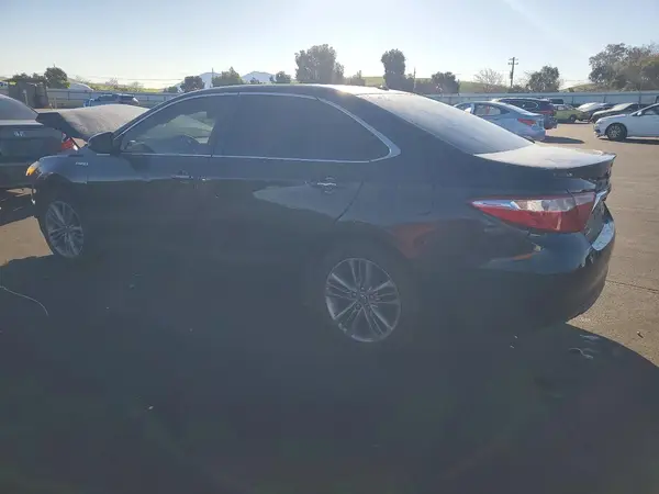 4T1BD1FK9HU217073 2017 TOYOTA CAMRY - Image 2