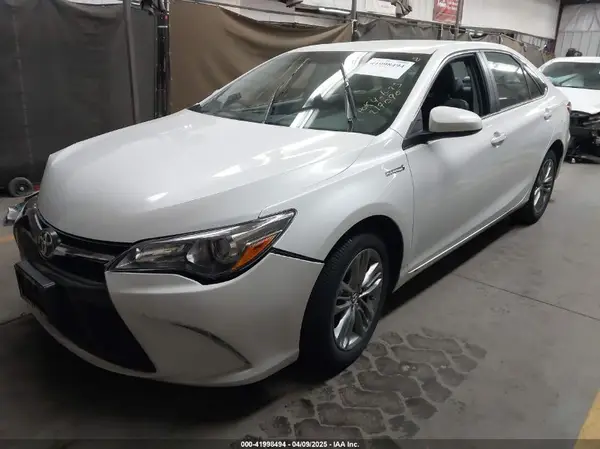 4T1BD1FK9HU217090 2017 TOYOTA CAMRY - Image 2