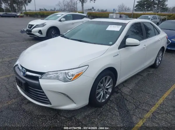 4T1BD1FK9HU218627 2017 TOYOTA CAMRY - Image 2