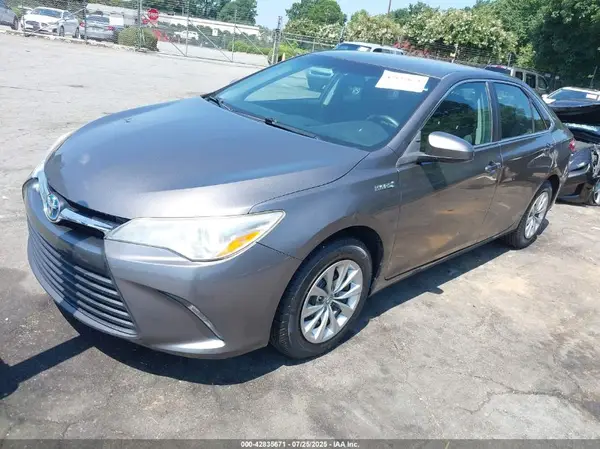 4T1BD1FK9HU220104 2017 TOYOTA CAMRY - Image 2