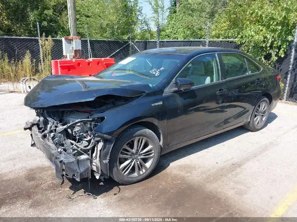 4T1BD1FK9HU223584 2017 TOYOTA CAMRY - Image 2