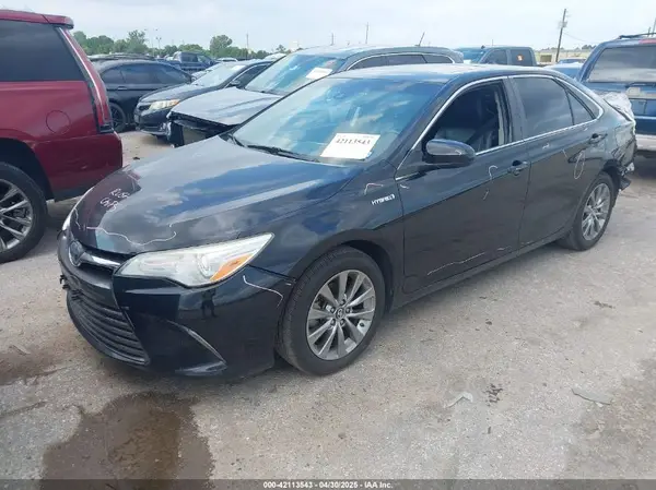 4T1BD1FK9HU227246 2017 TOYOTA CAMRY - Image 2