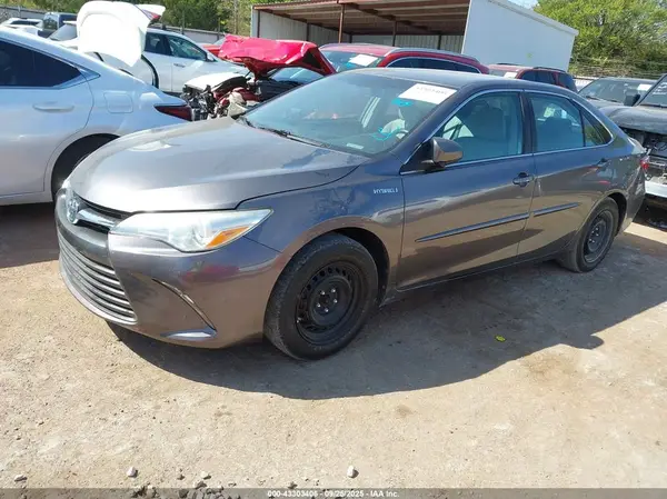 4T1BD1FKXGU178041 2016 TOYOTA CAMRY - Image 2