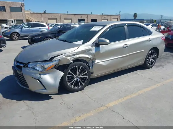 4T1BD1FKXGU178394 2016 TOYOTA CAMRY - Image 2