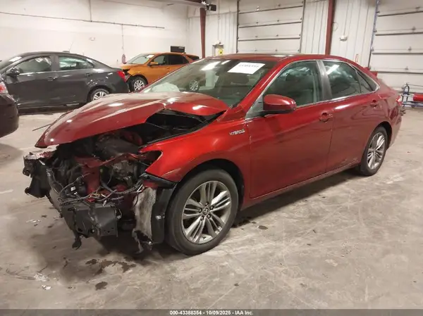 4T1BD1FKXGU179111 2016 TOYOTA CAMRY - Image 2