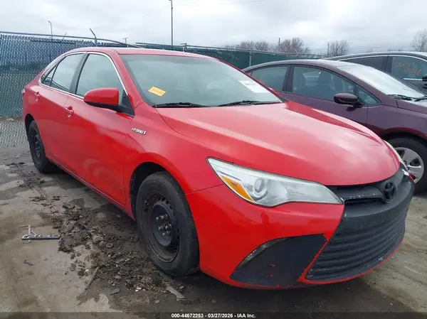4T1BD1FKXGU180159 2016 TOYOTA CAMRY - Image 1