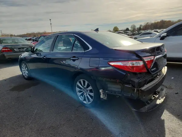 4T1BD1FKXGU180906 2016 TOYOTA CAMRY - Image 2