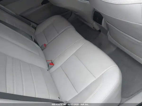 4T1BD1FKXGU182056 2016 TOYOTA CAMRY - Image 8