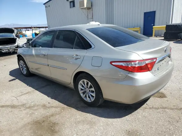 4T1BD1FKXGU182185 2016 TOYOTA CAMRY - Image 2