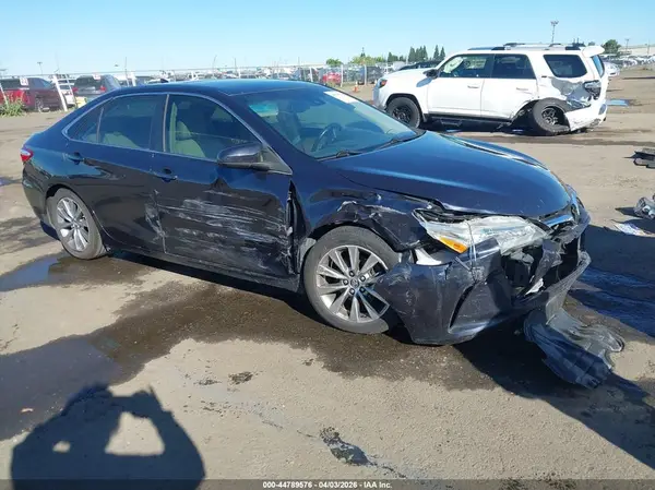 4T1BD1FKXGU183045 2016 TOYOTA CAMRY - Image 1